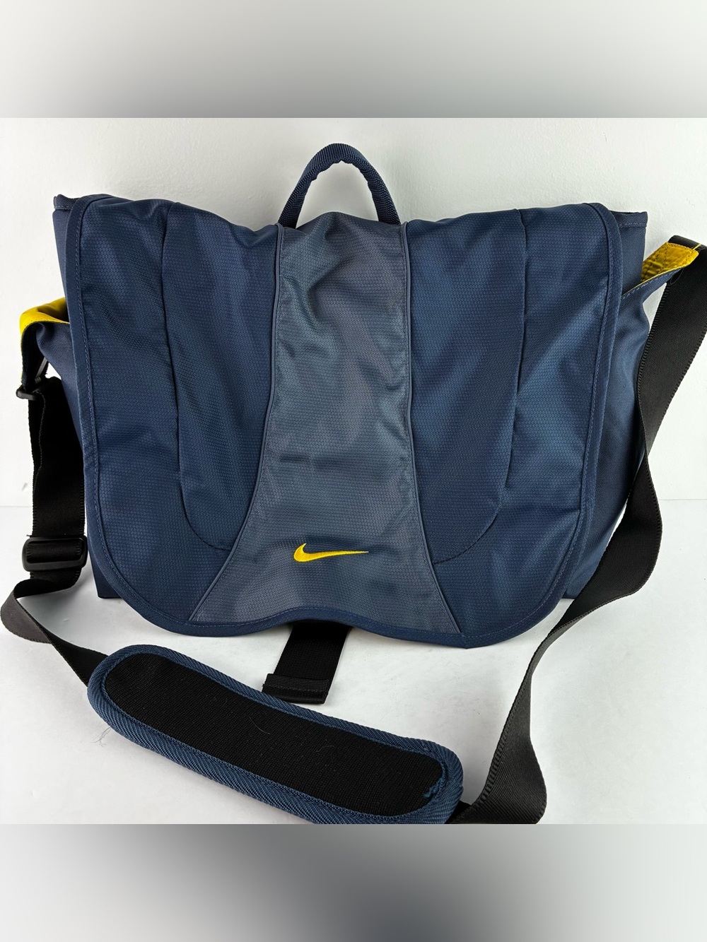 Nike Vintage 2000’s Blue & Gold Messenger Bag - Never Used!